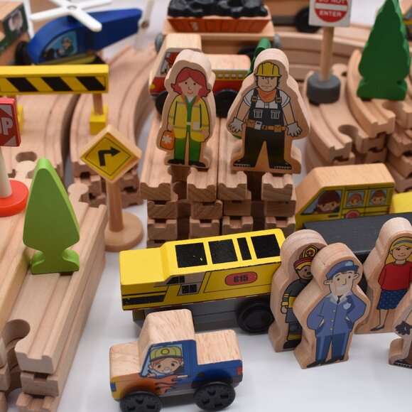 Lot of over 60 Tracks Curves Ramps Straights Ascending Wooden Railway Trains - Picture 9 of 12